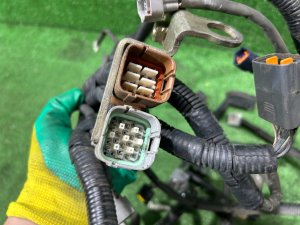 エンジンハーネス SUBARU LEGACY LANCASTER OEM 24020AC335 24020AC752 BHE 2001 EZ30 AT