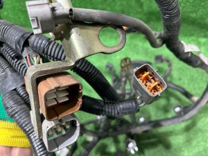 エンジンハーネス SUBARU LEGACY LANCASTER OEM 24020AC335 24020AC752 BHE 2001 EZ30 AT
