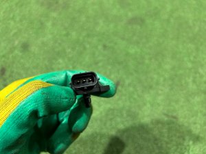 MAP sensor SUBARU LEGACY LANCASTER OEM 22627AA310 BHE 2001 EZ30 AT