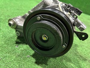 エアコンコンプレッサー SUBARU LEGACY LANCASTER OEM 73111AE030 BHE 2001 EZ30 AT