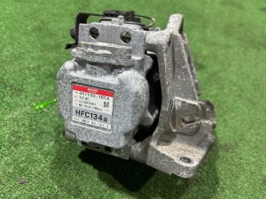 エアコンコンプレッサー SUBARU LEGACY LANCASTER OEM 73111AE030 BHE 2001 EZ30 AT