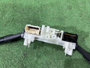 コンビネーションスイッチ SUBARU FORESTER OEM 83115AG121 SH5 2007 EJ205 MT5