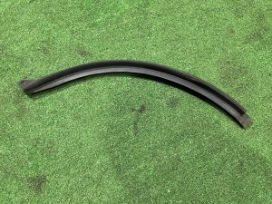 แผ่นกันโคลนซุ้มล้อขวา 63526SC000 SUBARU FORESTER