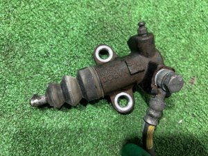 แม่ปั๊มคลัตช์บน SUBARU FORESTER OEM 37230SC010 30620AA140 SH5 2007 EJ205 MT5