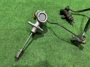 แม่ปั๊มคลัตช์บน SUBARU FORESTER OEM 37230SC010 30620AA140 SH5 2007 EJ205 MT5