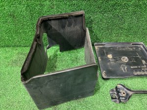 电瓶支架 SUBARU FORESTER OEM 82182AG001 82161AG011 82122AG001 SH5 2007