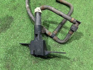 Left headlight washer SUBARU FORESTER OEM 86636SC010 SH5 2007