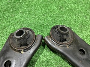 Front control arms SUBARU FORESTER OEM 20202SC000 20202SC010 SH5 2007 EJ205 MT5