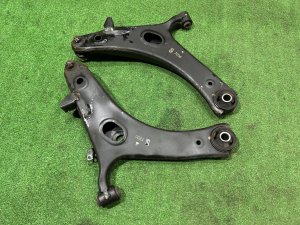 Front control arms SUBARU FORESTER OEM 20202SC000 20202SC010 SH5 2007 EJ205 MT5