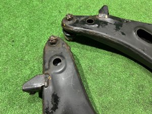 Front control arms SUBARU FORESTER OEM 20202SC000 20202SC010 SH5 2007 EJ205 MT5