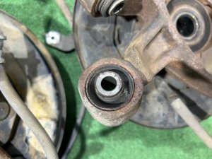 Bujes traseros SUBARU FORESTER OEM 28473FG000 26692FG000 26692FG010 26700FG000 SH5 2007 EJ205 MT5