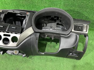 Dashboard SUBARU FORESTER OEM 66055FG100JM 66066SC000JC SH5 2007 GREY 61K