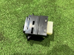 Interruptores de calefacción de asientos SUBARU FORESTER OEM 83245AG080 SH5 2007 EJ205 MT5