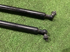 Amortecedores do capô SUBARU FORESTER OEM 57251FG010 57259FG000 SH5 2007 GREY 61K