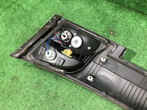 ไฟท้ายบนฝาท้าย SUBARU LEGACY LANCASTER OEM 84251AE060 BHE 2002