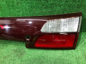 ไฟท้ายบนฝาท้าย SUBARU LEGACY LANCASTER OEM 84251AE060 BHE 2002