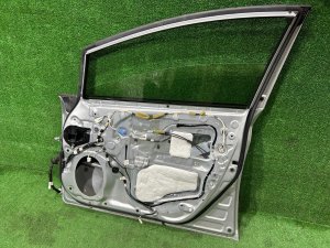 右フロントドア TOYOTA PRIUS OEM 67001-47070 ZVW30 2012 SILVER 1F7