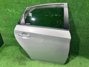 Puerta trasera derecha 67003-47080 TOYOTA PRIUS