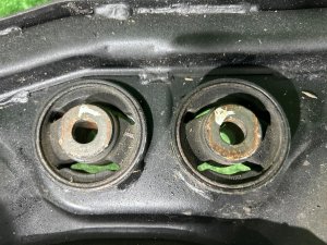 リアメンバー SUBARU LEGACY LANCASTER OEM 20152AE001 BHE BH9 BH5 BE5 BE9 BEE 2002 EZ30 AT