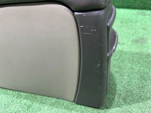グローブボックス・アームレスト КОЖА SUBARU LEGACY LANCASTER OEM 92111AE010AD BHE BH9 BH5 2002 SILVER/GREY 1U2