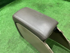 グローブボックス・アームレスト КОЖА SUBARU LEGACY LANCASTER OEM 92111AE010AD BHE BH9 BH5 2002 SILVER/GREY 1U2
