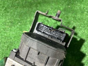 Módulo ABS SUBARU LEGACY LANCASTER OEM 27539AE060 BHE 2002 EZ30 AT