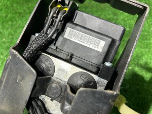 Módulo ABS SUBARU LEGACY LANCASTER OEM 27539AE060 BHE 2002 EZ30 AT