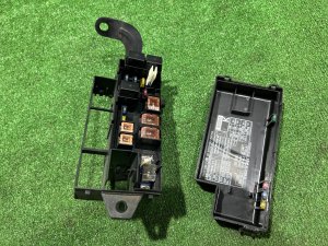 กล่องฟิวส์ 82231AE060 SUBARU LEGACY LANCASTER