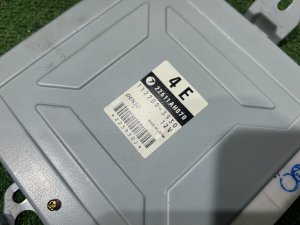 Engine control unit (ECU) SUBARU LEGACY LANCASTER OEM 22611AG782 BHE 2002 EZ30 AT