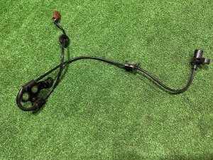 เซ็นเซอร์ ABS หน้าขวา 27540AE020 SUBARU LEGACY LANCASTER