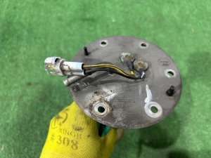 Fuel level sensor SUBARU LEGACY LANCASTER OEM 42081AE010 BHE BH9 BH5 BE5 BE9 BEE 2002 EZ30 AT