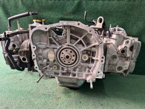 エンジン без навесного SUBARU LEGACY LANCASTER OEM 10100BG320 11008AA830 BHE 2002 EZ30 AT