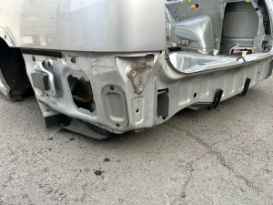 Secção traseira da carroçaria Rear Cut SUBARU LEGACY LANCASTER OEM 51410AE160 51410AE170 52122AE100 BHE 2002 SILVER/GREY 1U2