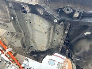Secção traseira da carroçaria Rear Cut SUBARU LEGACY LANCASTER OEM 51410AE160 51410AE170 52122AE100 BHE 2002 SILVER/GREY 1U2