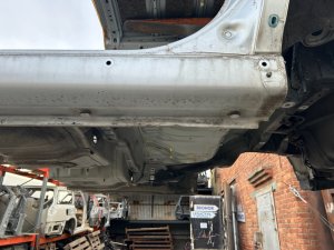Secção traseira da carroçaria Rear Cut SUBARU LEGACY LANCASTER OEM 51410AE160 51410AE170 52122AE100 BHE 2002 SILVER/GREY 1U2