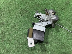 Fecho da porta da bagageira SUBARU LEGACY LANCASTER OEM 63032AE020 BH9 2002 SILVER/GREY 1U2
