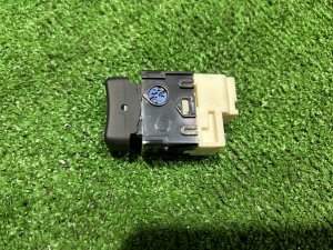 Interruptor Power/Hold SUBARU LEGACY LANCASTER OEM 83245AE000 BHE 2002 EZ30 AT