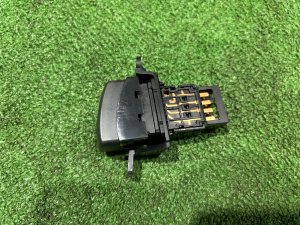 双闪警示开关 SUBARU LEGACY LANCASTER OEM 83037AE000 BH9 2002 EZ30 AT