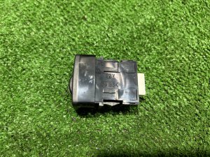 ヘッドライトレベライザースイッチ SUBARU LEGACY LANCASTER OEM 83011AE010 BHE BH9 BH5 BE5 BE9 BEE 2002 EZ30 AT