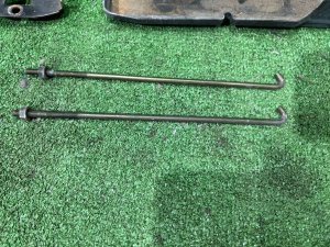 バッテリーステー SUBARU LEGACY LANCASTER OEM 82182AA040 82161AA040 82122AA011 BHE BH9 BH5 BE5 BE9 BEE 2002