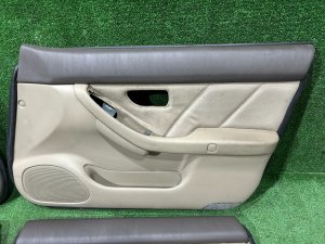 Painéis de porta SUBARU LEGACY LANCASTER OEM 94210AE600AD 94210AE610AD 94220AE420AD 94220AE430AD BHE BH9 BH5 2002 SILVER/GREY 1U2