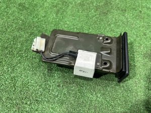 Cenicero SUBARU LEGACY LANCASTER OEM 66160AE000 BHE 2002 SILVER/GREY 1U2