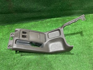 Подстаканник SUBARU LEGACY LANCASTER OEM 92132AE000DG 66150AE020DG BHE BH9 BH5 2002 SILVER/GREY 1U2