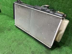 Radiador do motor SUBARU LEGACY LANCASTER OEM 45111AE060 BHE 2002 EZ30 AT