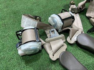 后排安全带 SUBARU LEGACY LANCASTER OEM 64660AE000ML 64660AE010ML BHE BH9 2002 SILVER/GREY 1U2