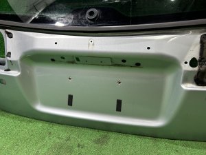 Luna del portón trasero SUBARU LEGACY LANCASTER OEM 63011AE020 BHE 2002