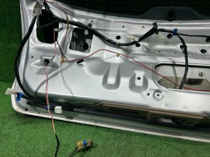 Luna del portón trasero SUBARU LEGACY LANCASTER OEM 63011AE020 BHE 2002