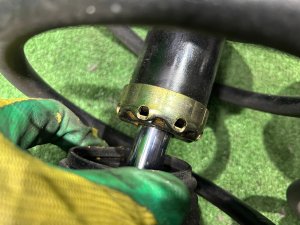 减震器 SUBARU LEGACY LANCASTER OEM 20310AE340 20310AE350 20330AE100 20365AE130 BHE 2002 EZ30 AT