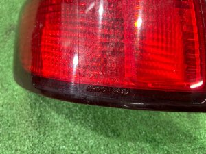 左尾灯 SUBARU LEGACY LANCASTER OEM 84201AE091 BHE BH9 2002