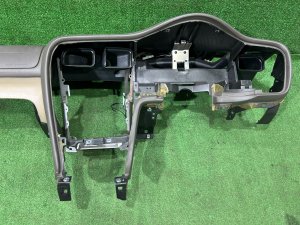 Dashboard SUBARU LEGACY LANCASTER OEM 66045AE000DG 66180AE000 BHE BH9 2002 SILVER/GREY 1U2